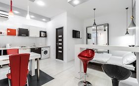 Black And Red Squares Apartment
